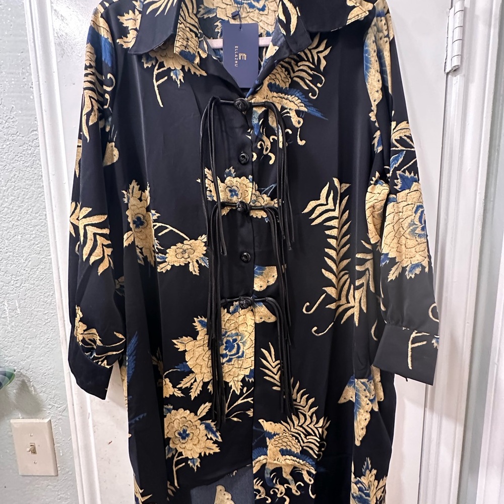 Floral Black and Gold Lace-Up Dress